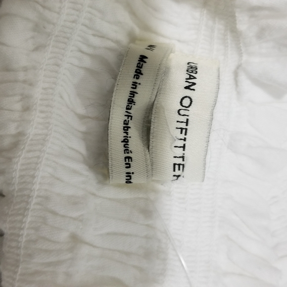 Urban Outfitters Tulla Smocked Crop Top White Tie Shoulder Medium - Picture 5 of 10